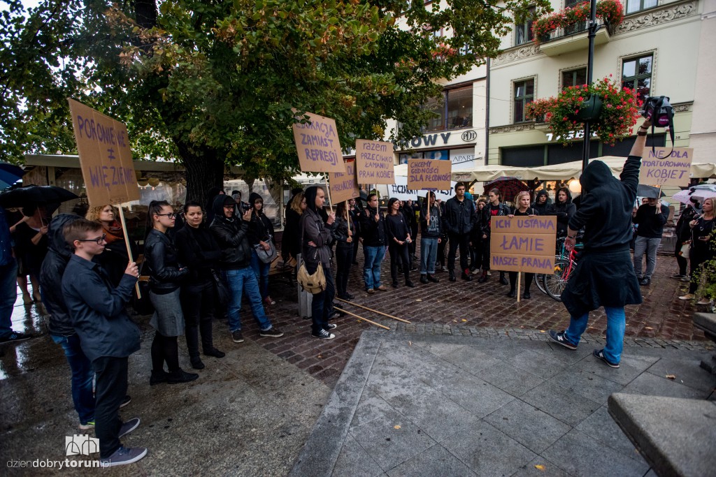 Czarny Protest pod Kopernikiem