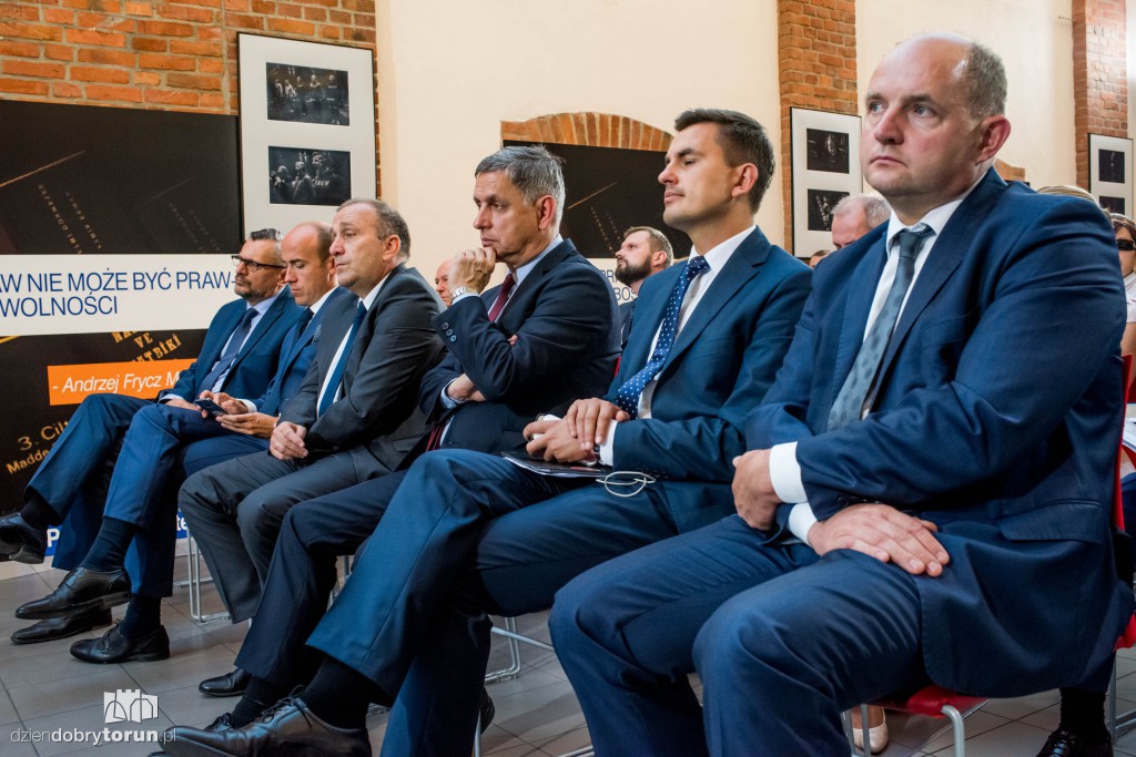 Liderzy PO na konwencji w Toruniu