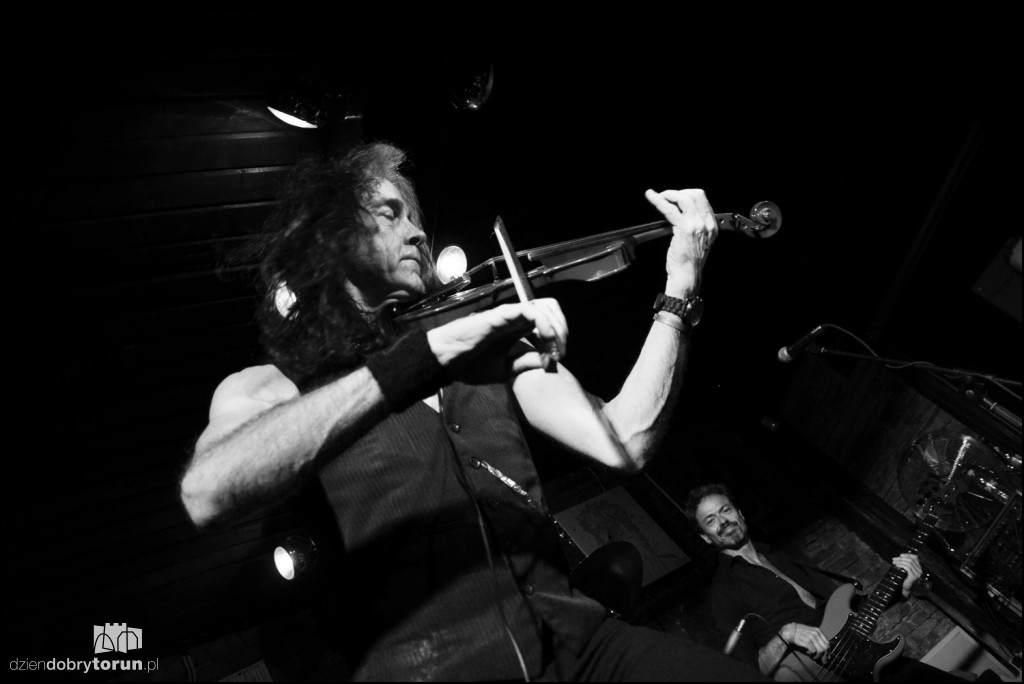 Pat McManus koncertowo w Pameli