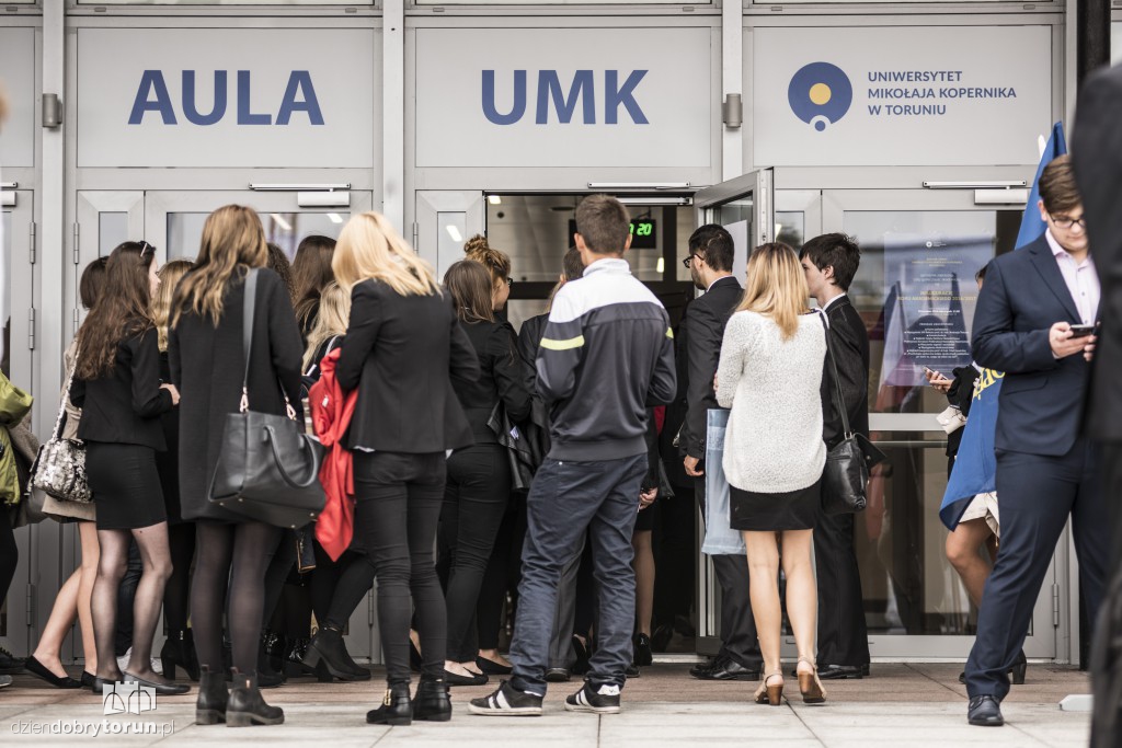 Początek roku akademickiego w auli UMK