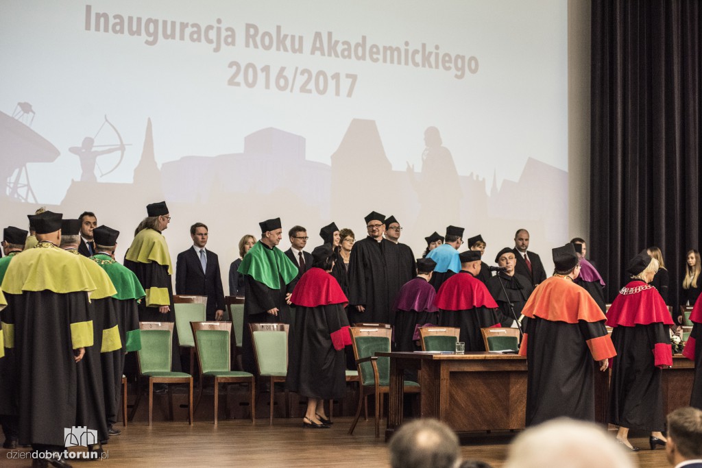 Początek roku akademickiego w auli UMK