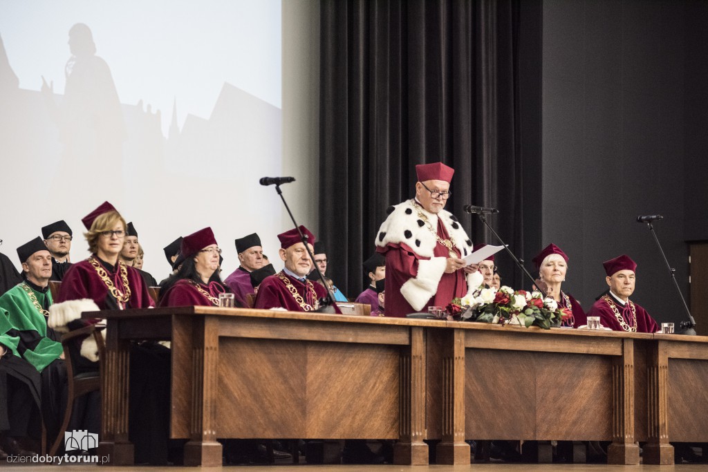 Początek roku akademickiego w auli UMK