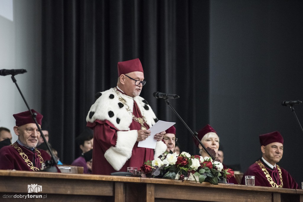 Początek roku akademickiego w auli UMK