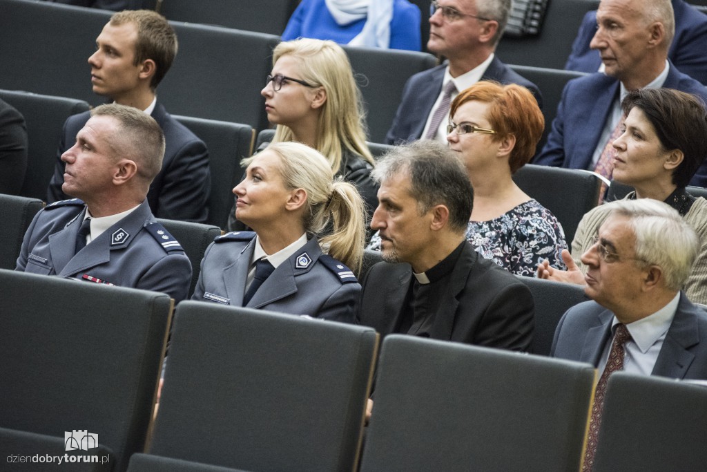 Początek roku akademickiego w auli UMK