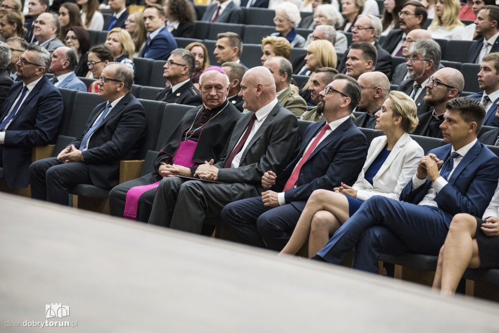 Początek roku akademickiego w auli UMK