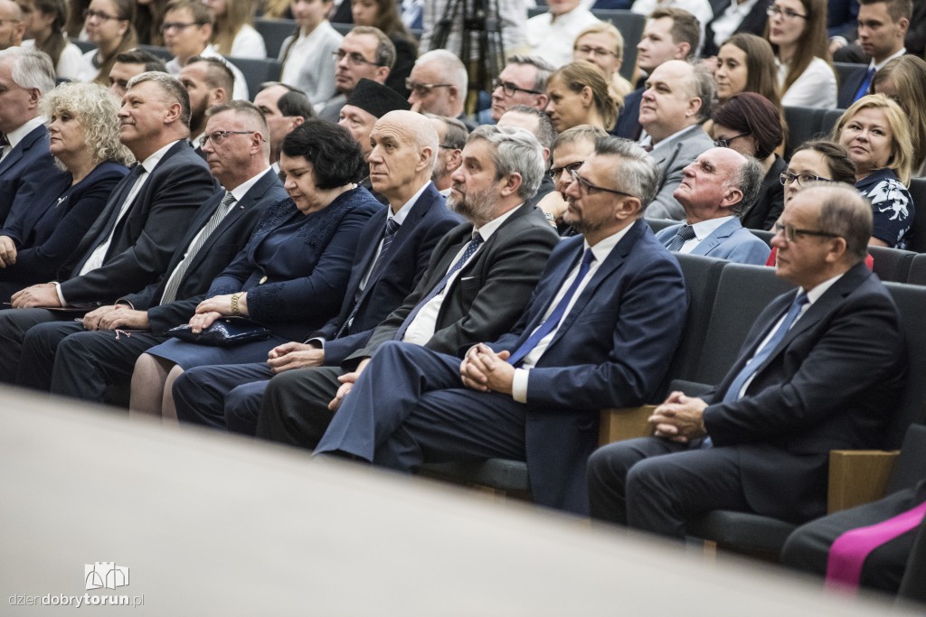 Początek roku akademickiego w auli UMK