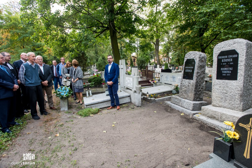 Ernst Koerner na grobie pradziadka