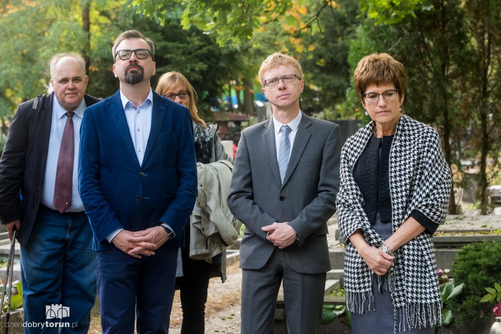 Ernst Koerner na grobie pradziadka