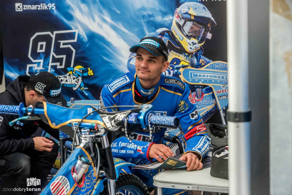 Trening przed Grand Prix na Motoarenie