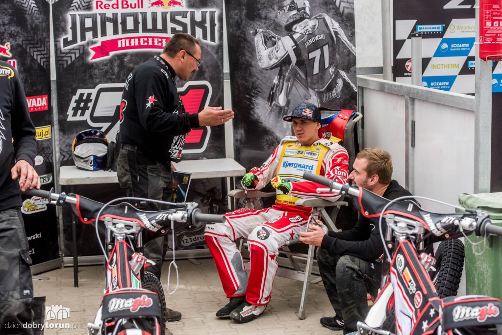 Trening przed Grand Prix na Motoarenie