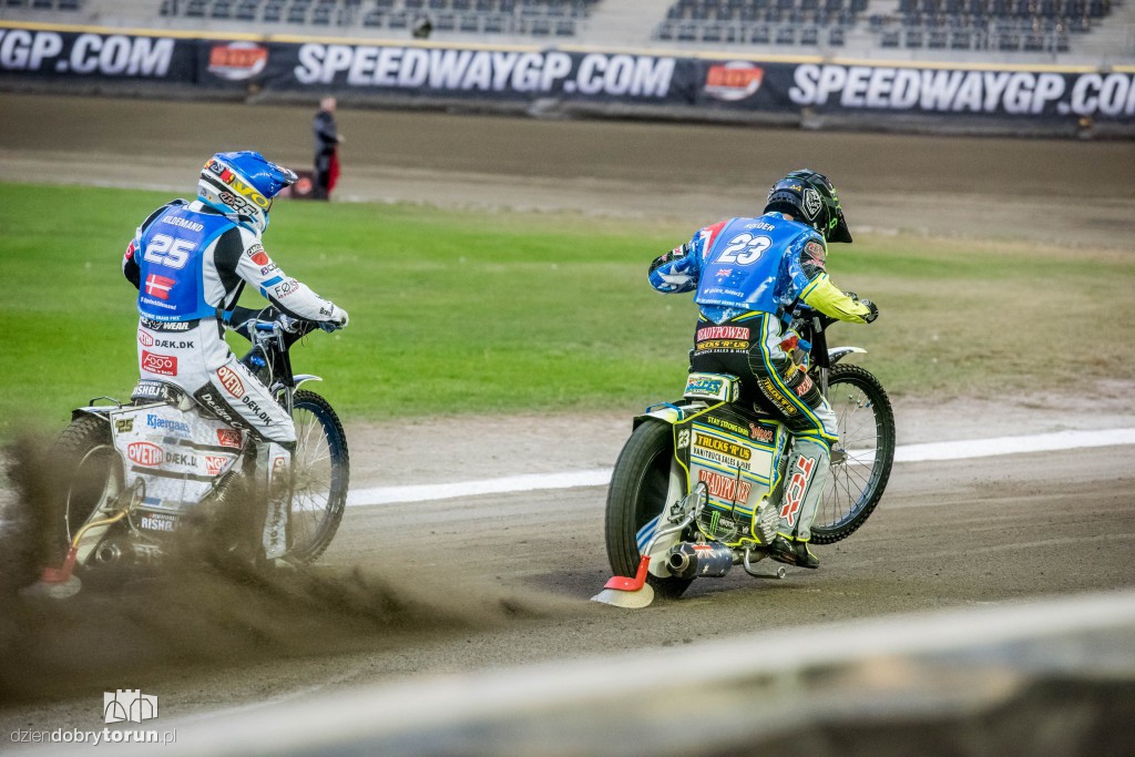 Trening przed Grand Prix na Motoarenie