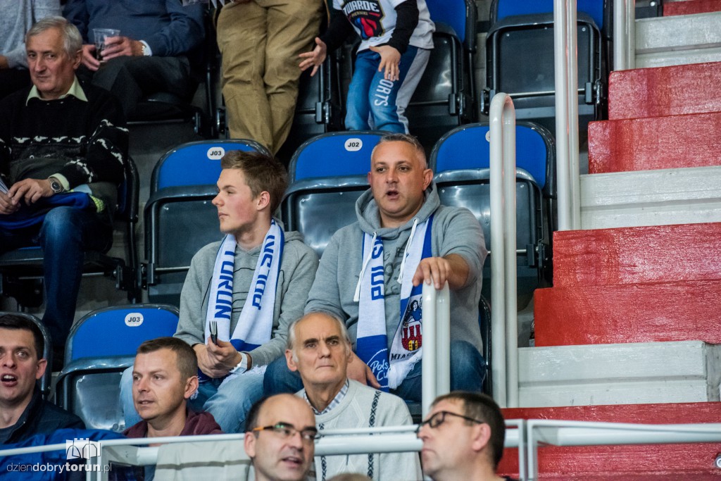 Torunianie dopingowali koszykarzom