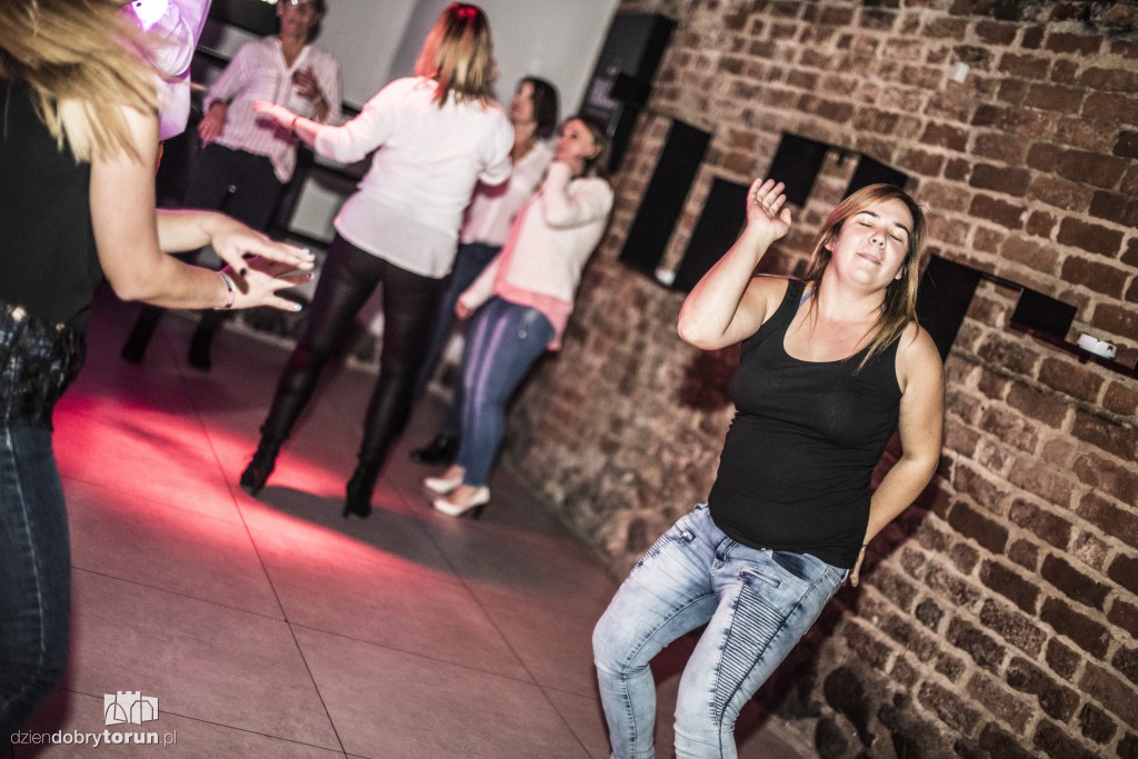 Piątkowa klubowa noc u Szwejka
