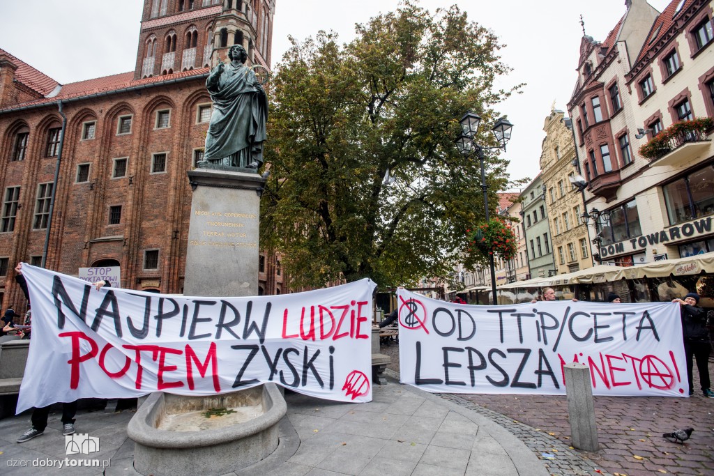 Torunianie przeciw CETA i TTIP