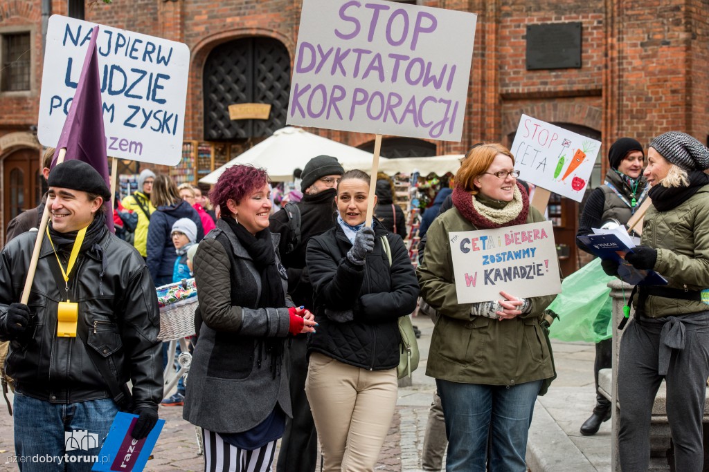 Torunianie przeciw CETA i TTIP