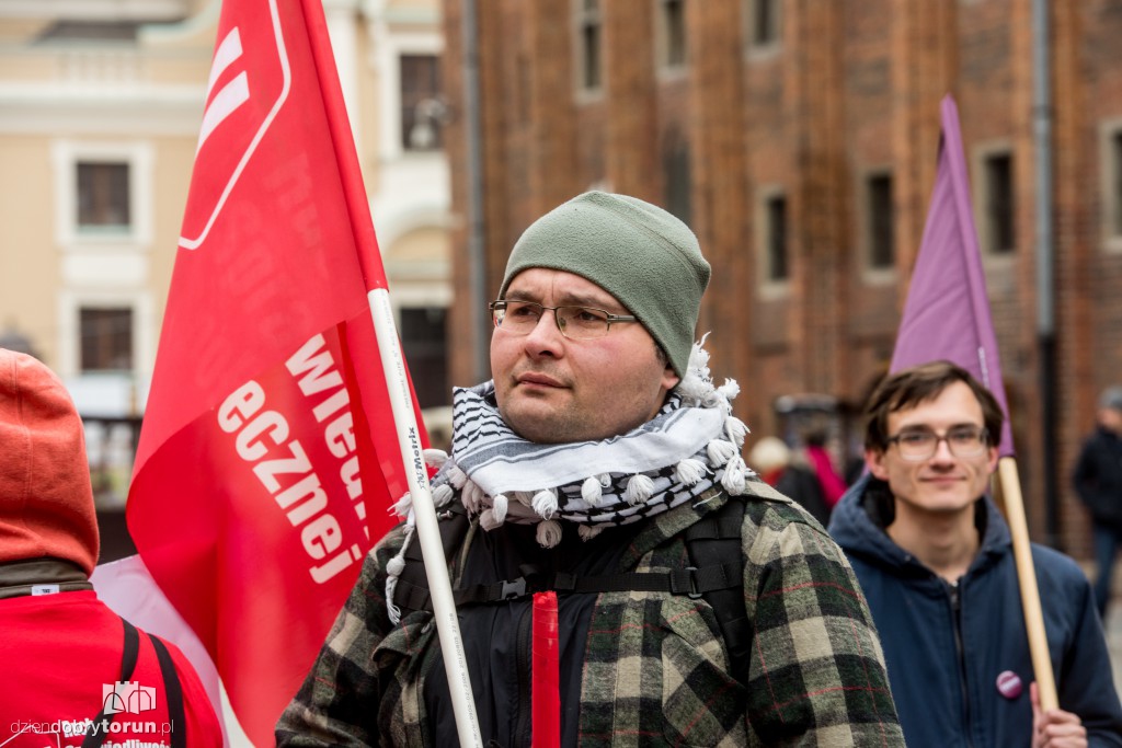 Torunianie przeciw CETA i TTIP