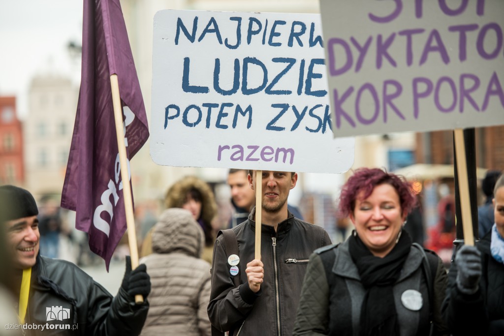 Torunianie przeciw CETA i TTIP