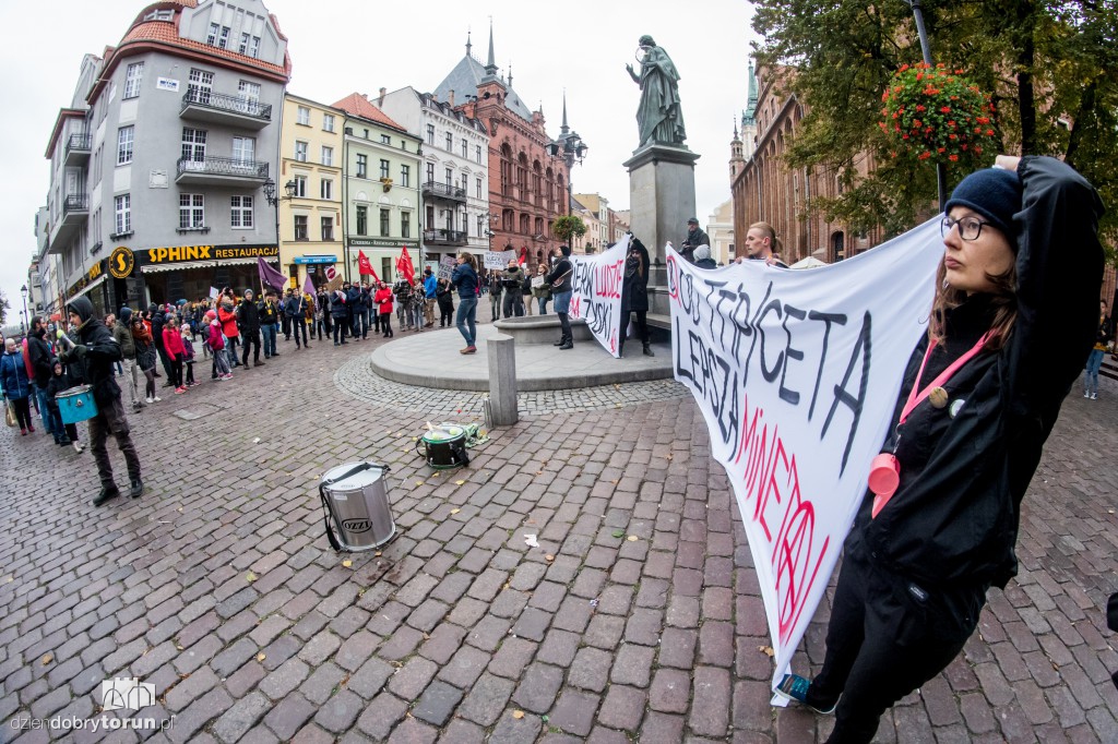 Torunianie przeciw CETA i TTIP