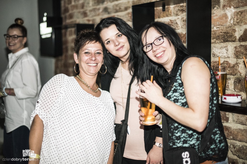 Sobotnia noc w Toruniu-u Szwejka