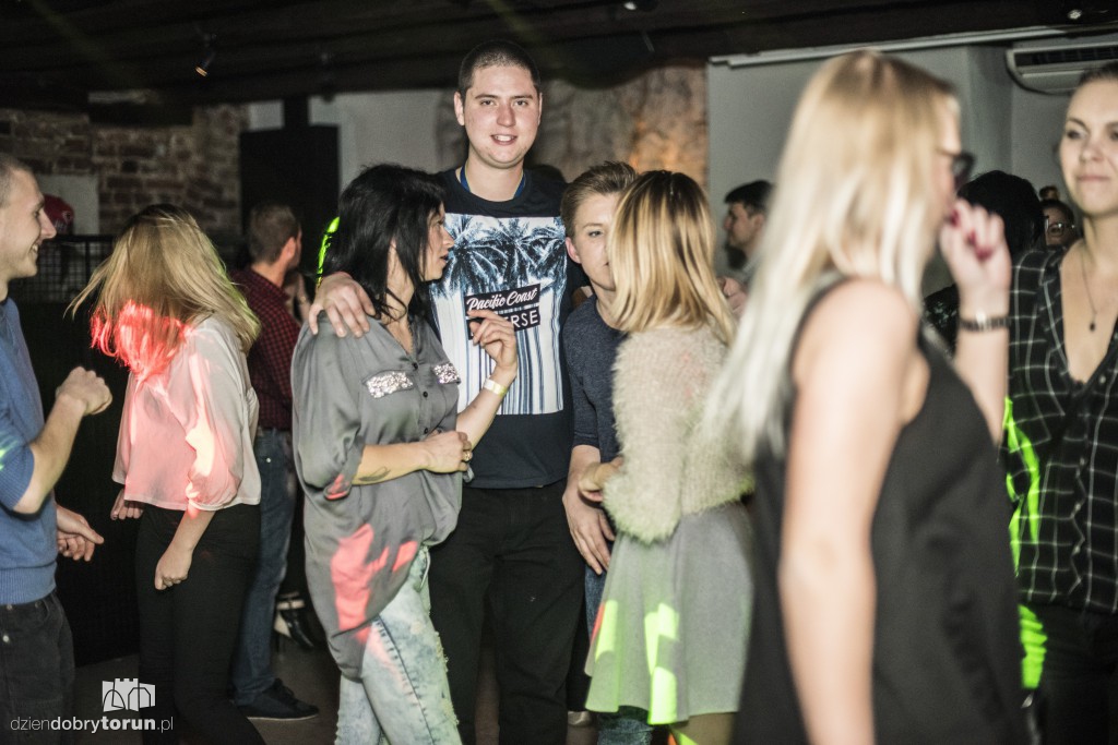 Sobotnia noc w Toruniu-u Szwejka