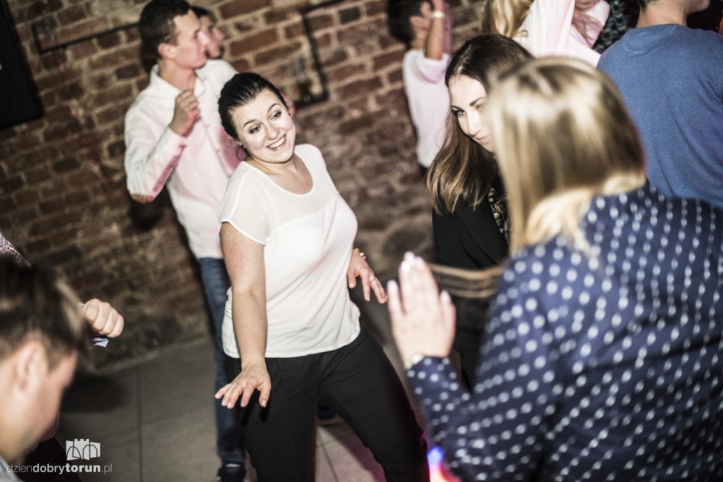 Sobotnia noc w Toruniu-u Szwejka