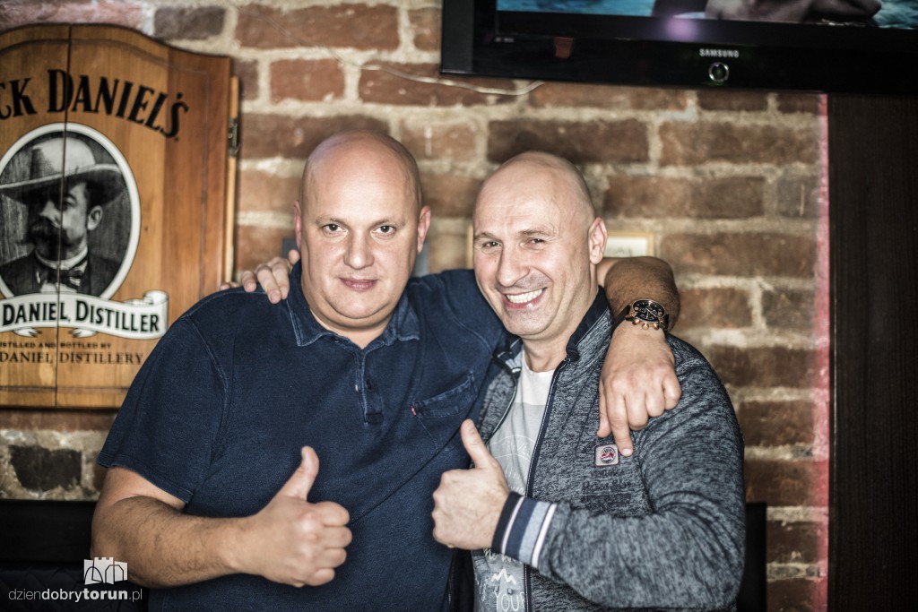 Toruń nocą: Impreza w Baranim Łbie