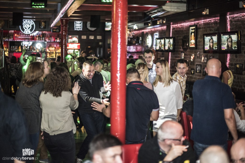 Toruń nocą: Impreza w Baranim Łbie