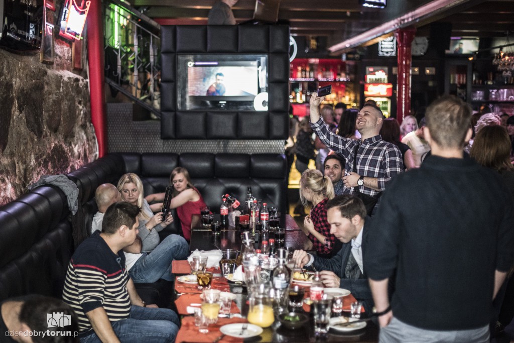 Toruń nocą: Impreza w Baranim Łbie