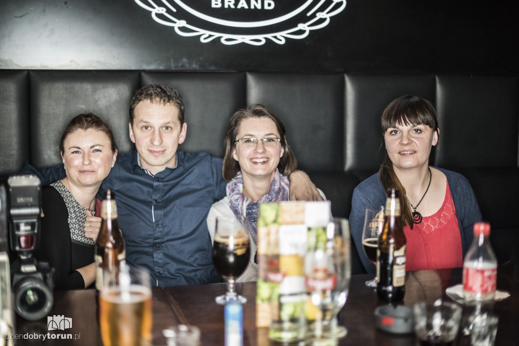 Toruń nocą: Impreza w Baranim Łbie