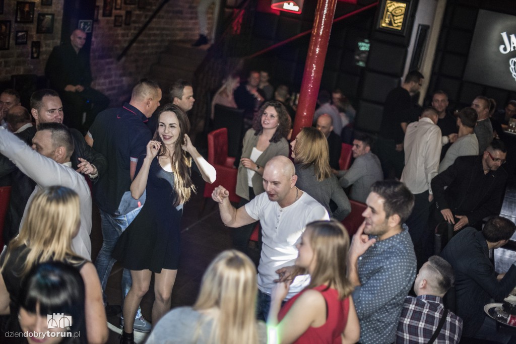 Toruń nocą: Impreza w Baranim Łbie