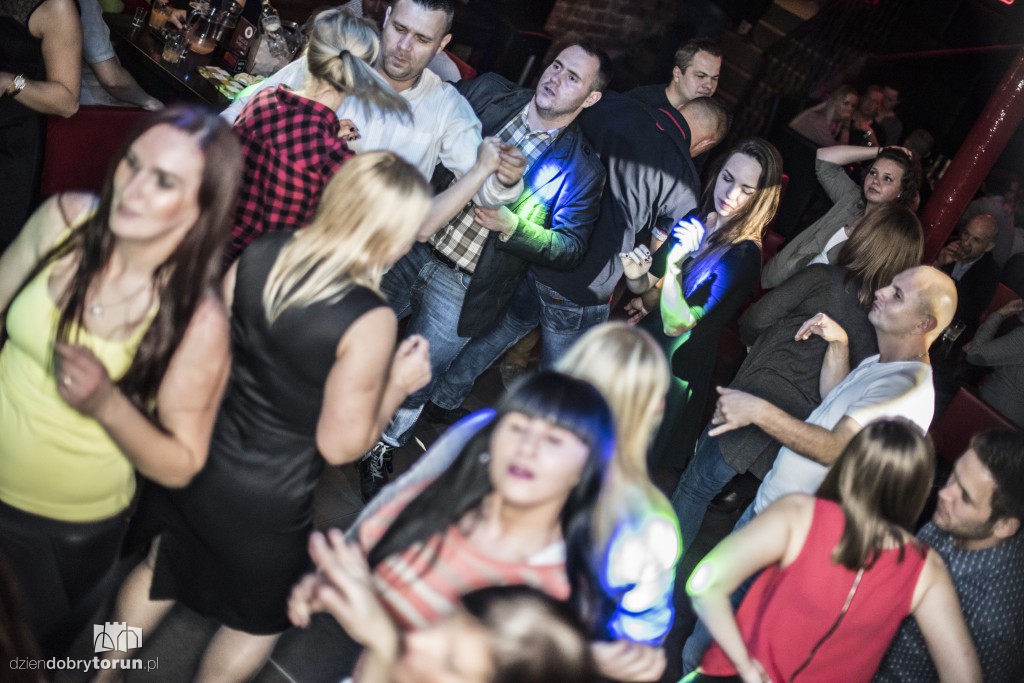 Toruń nocą: Impreza w Baranim Łbie
