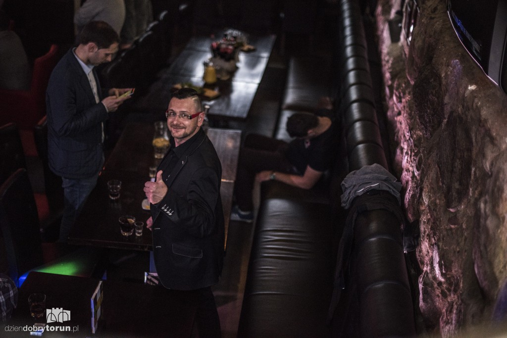 Toruń nocą: Impreza w Baranim Łbie