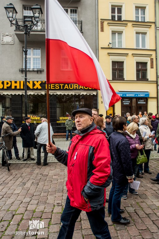 Protest KOD w rocznicę rządów PiS