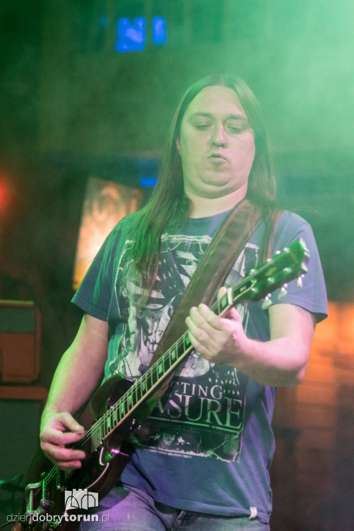 Cree na scenie klubu Lizard King
