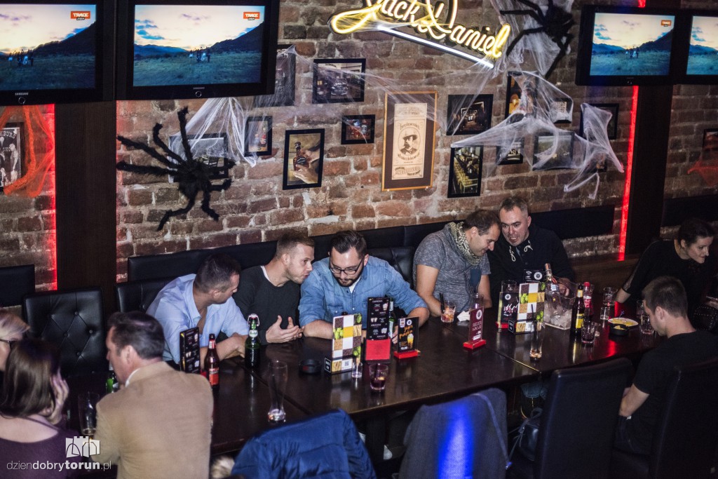 Piątkowy clubbing w Baranim Łbie