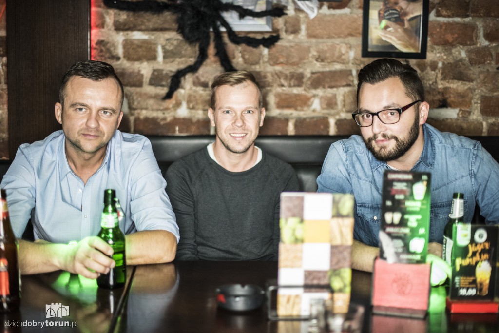 Piątkowy clubbing w Baranim Łbie