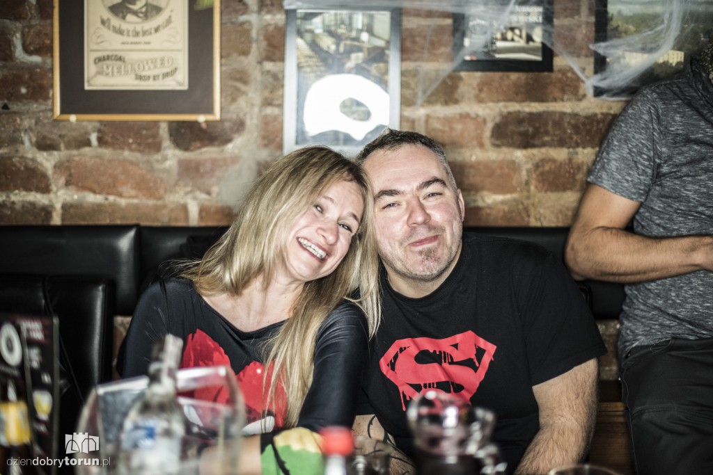 Piątkowy clubbing w Baranim Łbie