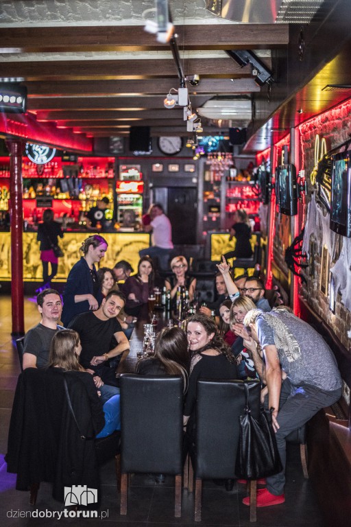 Piątkowy clubbing w Baranim Łbie