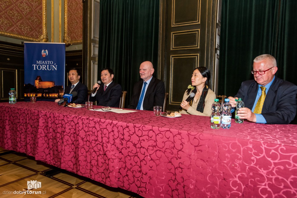 Chinścy dziennikarze u Zaleskiego