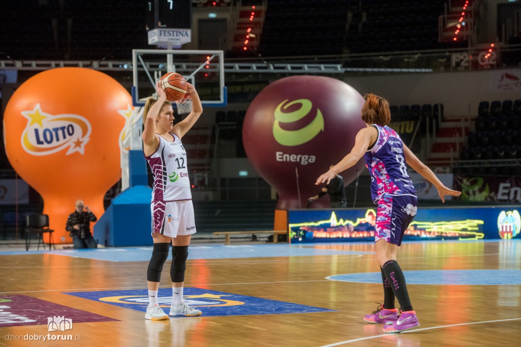 Energa Toruń lepsza od Artego Bydgoszcz