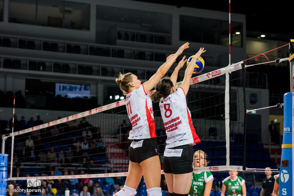 Budowlani przegrywają z Impelem