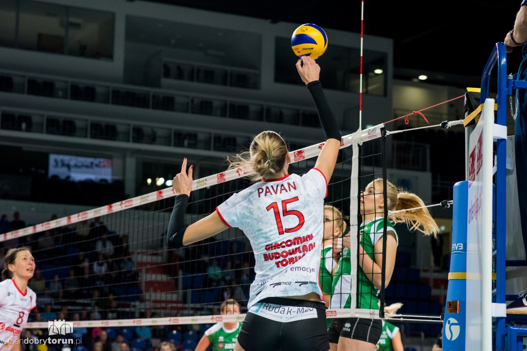 Budowlani przegrywają z Impelem