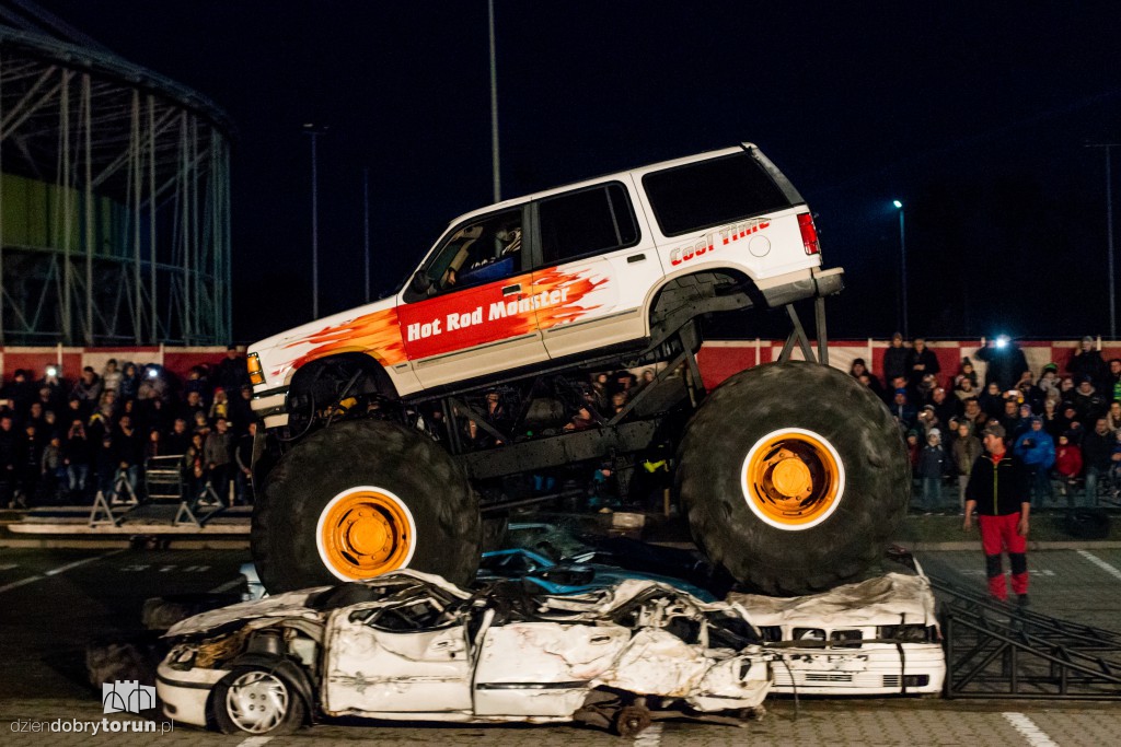 Monster Trucki opanowały Motoarenę