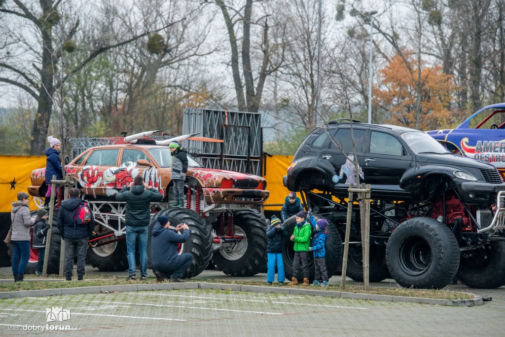 Monster Trucki opanowały Motoarenę