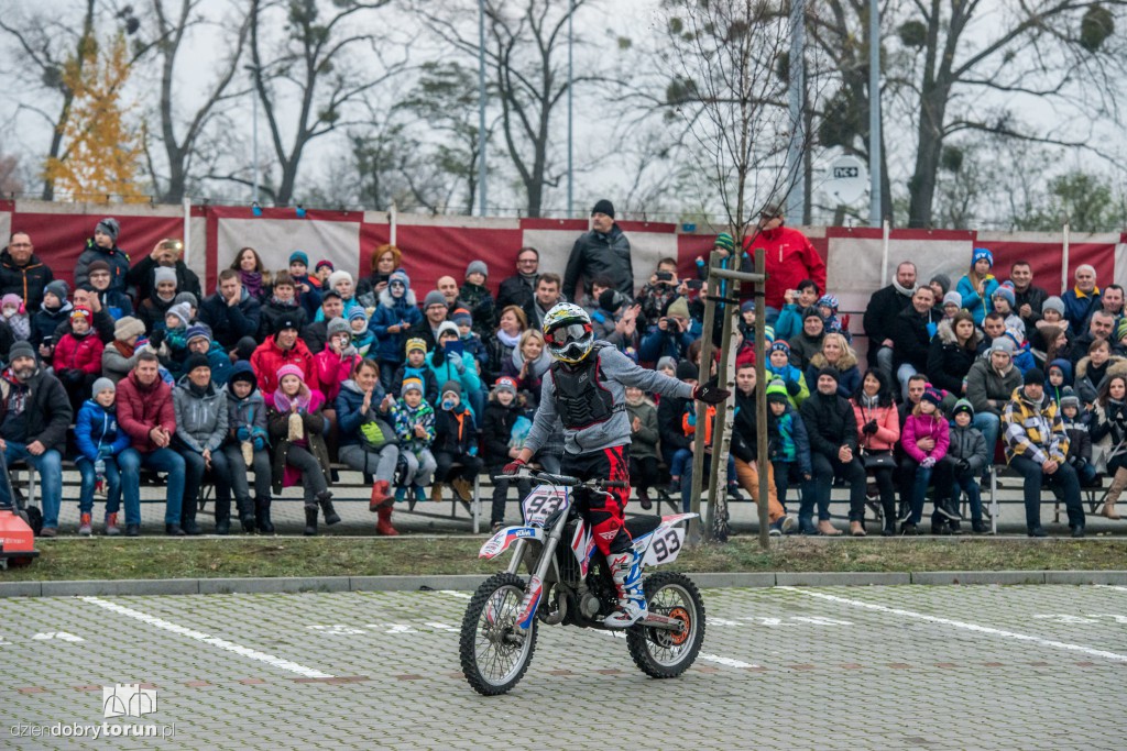 Monster Trucki opanowały Motoarenę