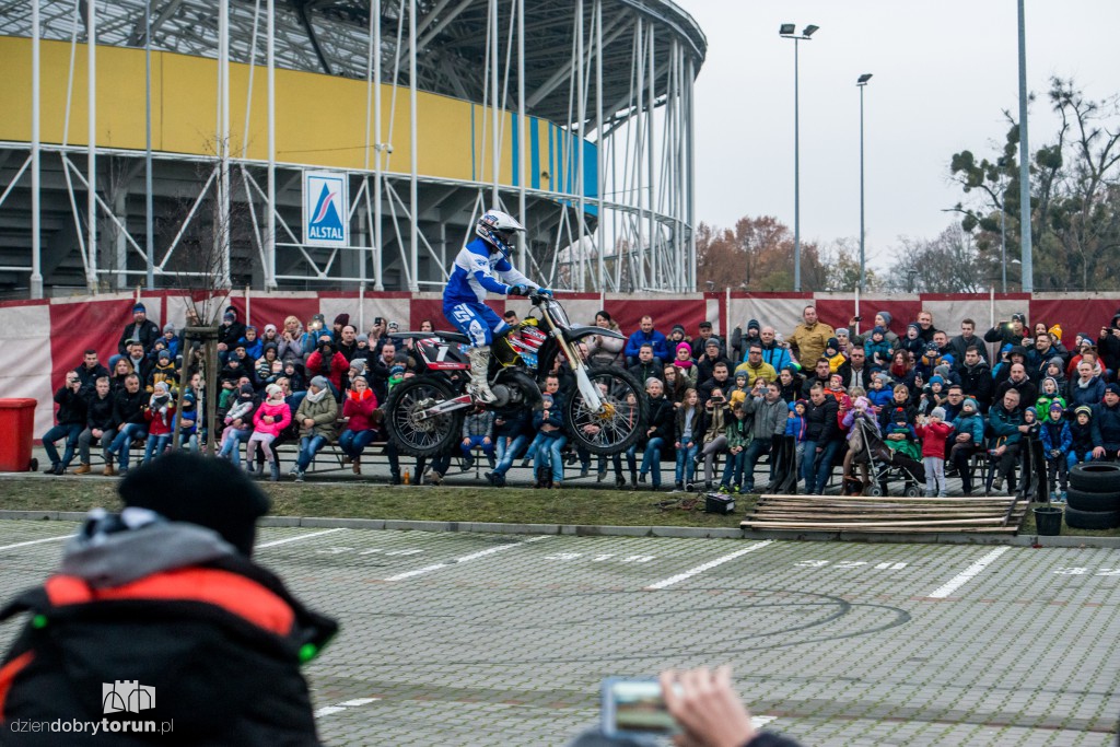 Monster Trucki opanowały Motoarenę