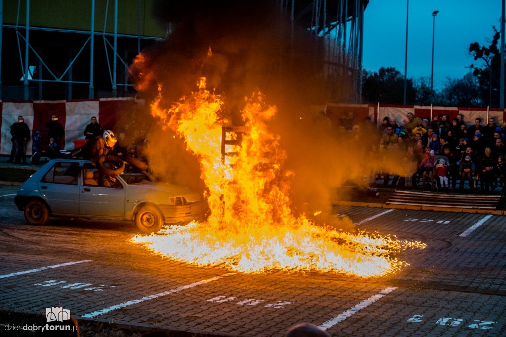 Monster Trucki opanowały Motoarenę