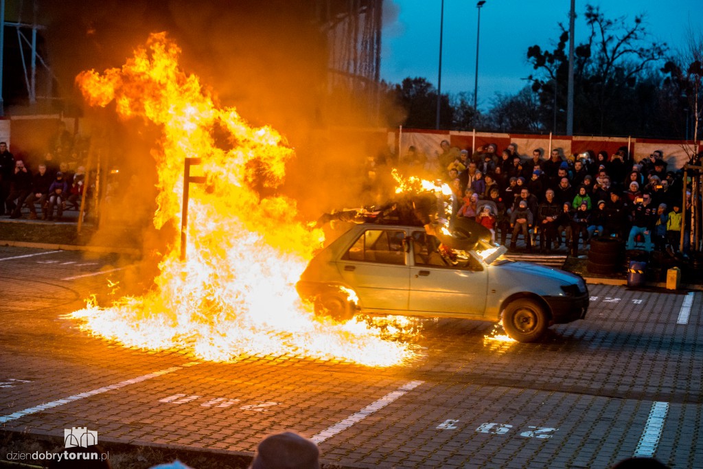 Monster Trucki opanowały Motoarenę