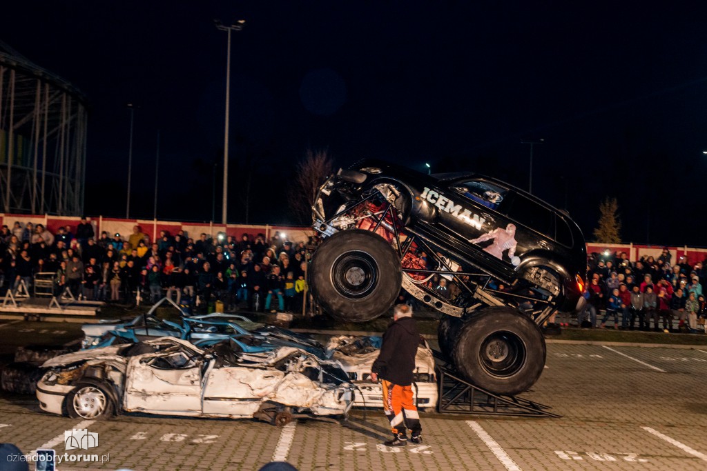Monster Trucki opanowały Motoarenę