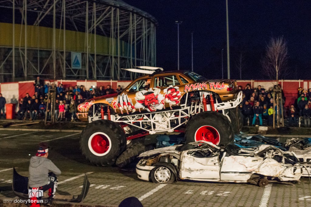 Monster Trucki opanowały Motoarenę
